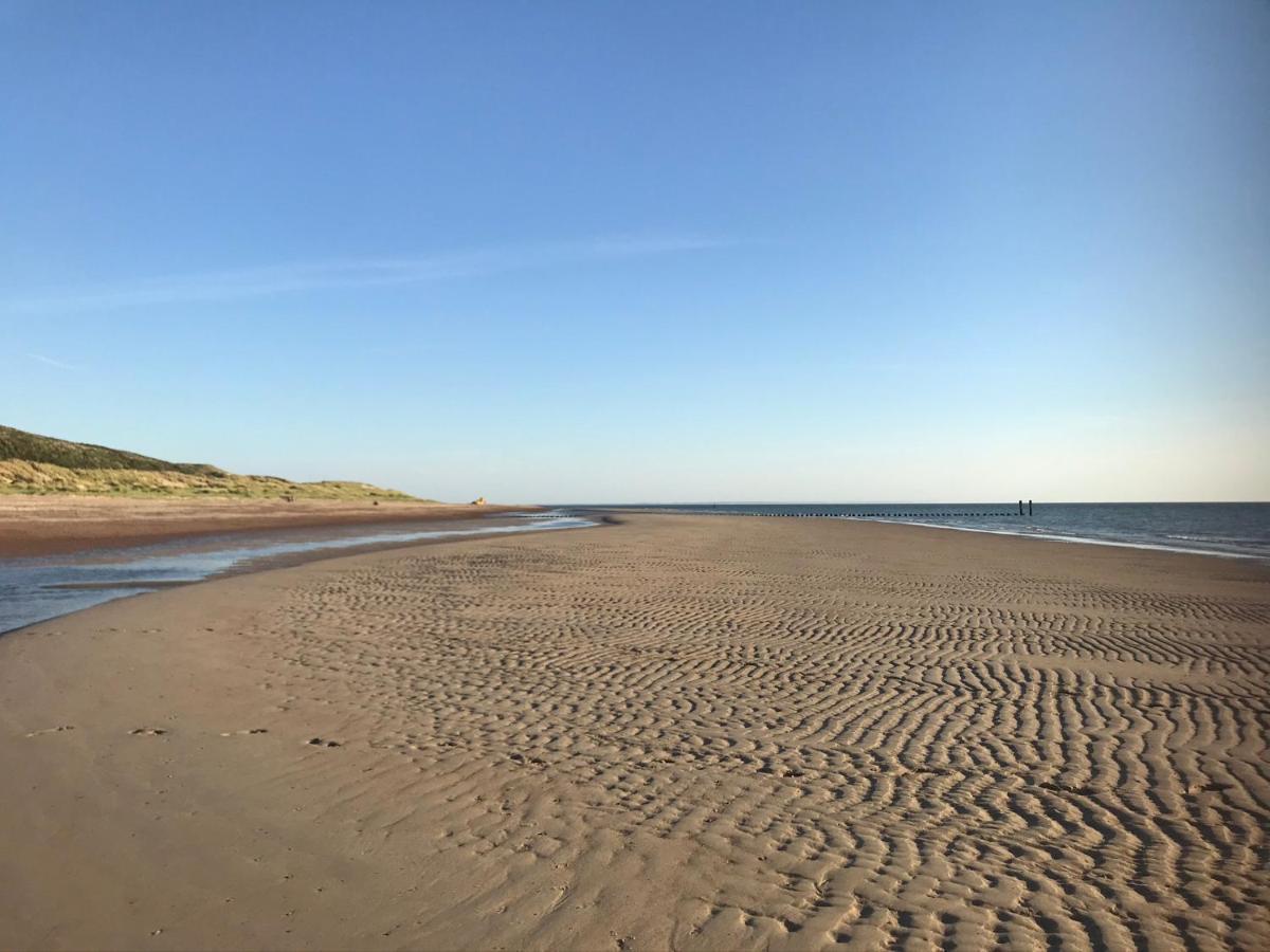 T Huuske Tuinappartement Met Fantastisch Uitzicht, Nabij Zee Zonnemaire Экстерьер фото